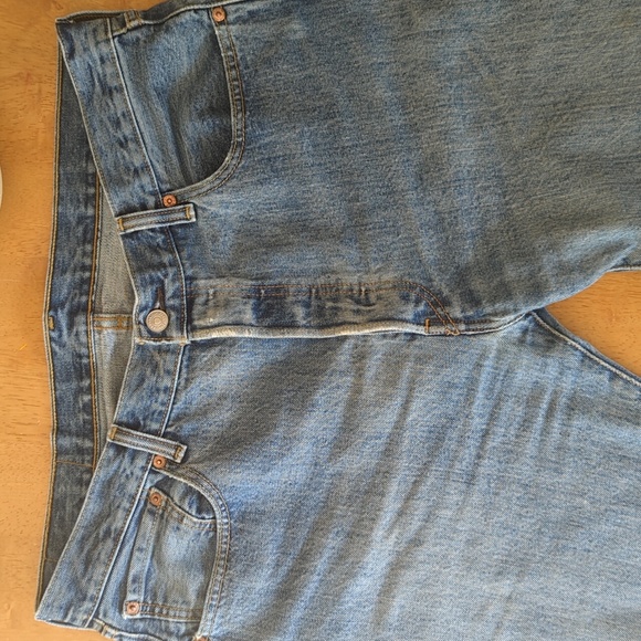 Levi’s 501 Straight Leg Denim Jeans - Picture 3 of 10
